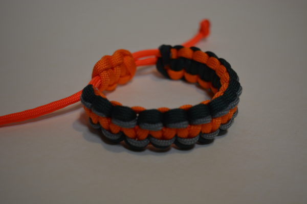 Náramek pneumatika - paracord Posouvací